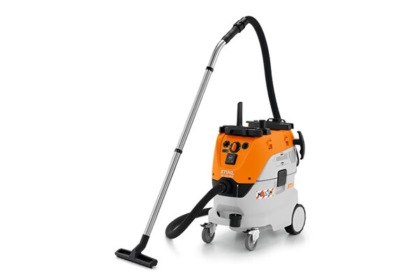 STIHL SE 133 ME WET AND DRY VACUUM CLEANER