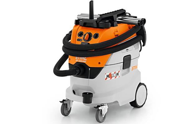 STIHL SE 133 ME WET AND DRY VACUUM CLEANER