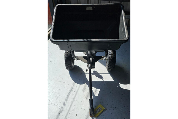 Second Hand Agrifab Tow Spreader