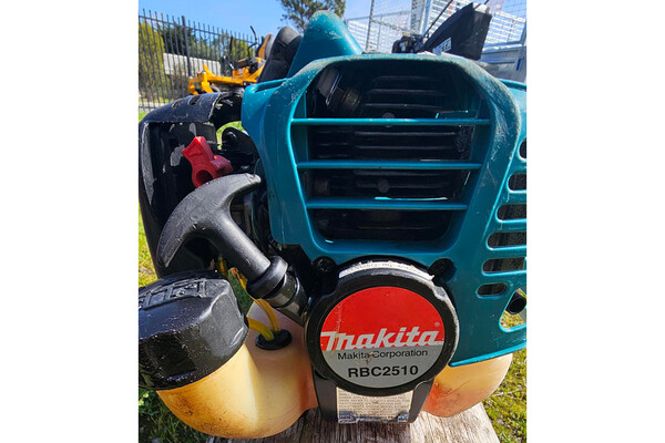 Second Hand Makita Petrol Brushcutter