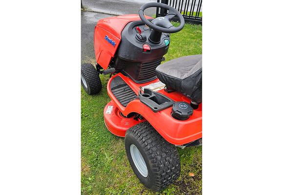 Second Hand Simplicity Ride On Mower