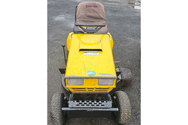 Second Hand  Greenfield Ride on Mower